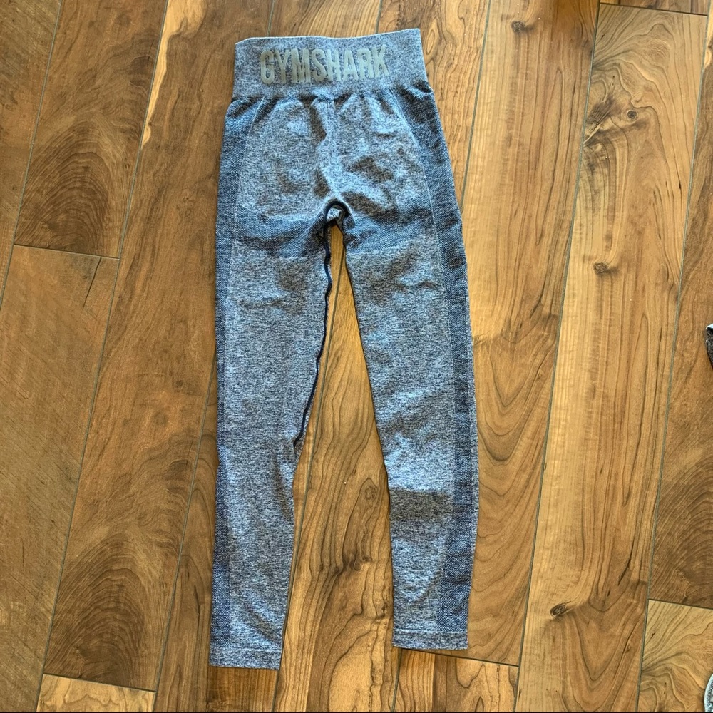 Gymshark Flex Set - image 4